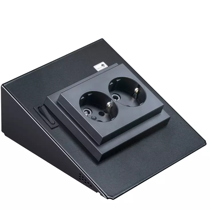 Pro Power Plus MUSTA - Monitoimipistorasia valokatkaisijalla - 237 - 2